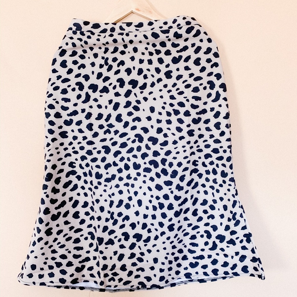 Trendy Satin Bias Cut Animal Print Midi Skirt